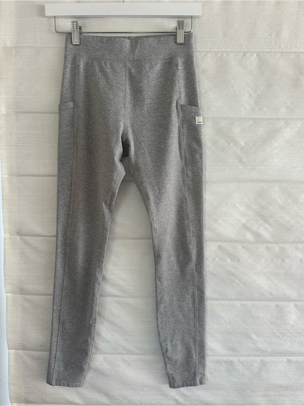 Vuori Gray Heather Pocket Performance Leggings